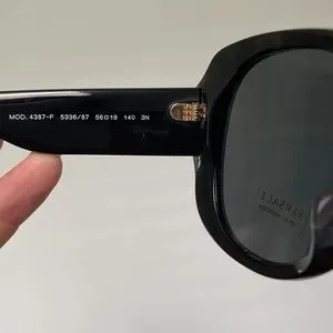 Versace | Accessories | Versace Womens Palm Print And Grey  display picture 1